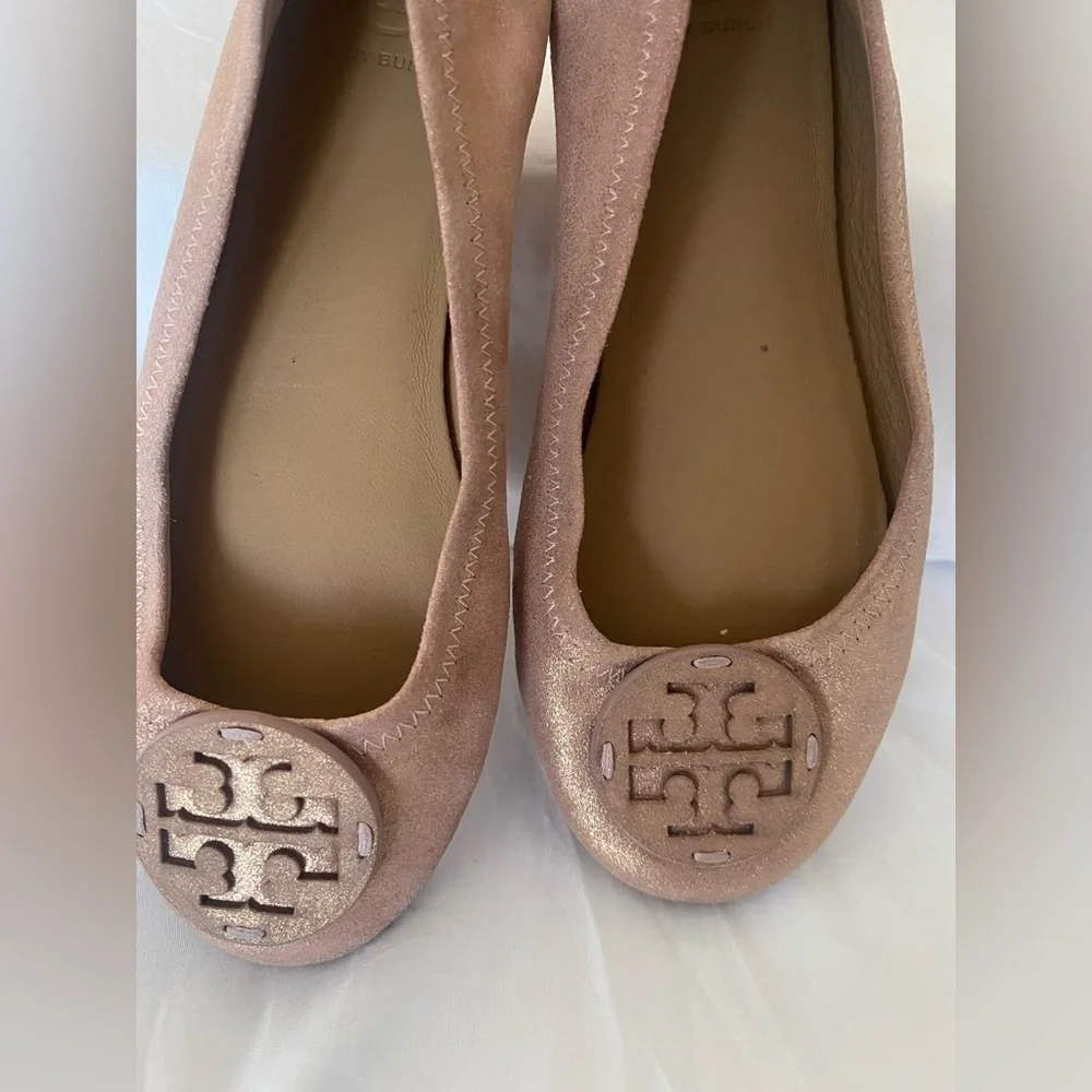 Tory Burch metallic sea shell pink minnie travel ballet flats, Size 8.5
